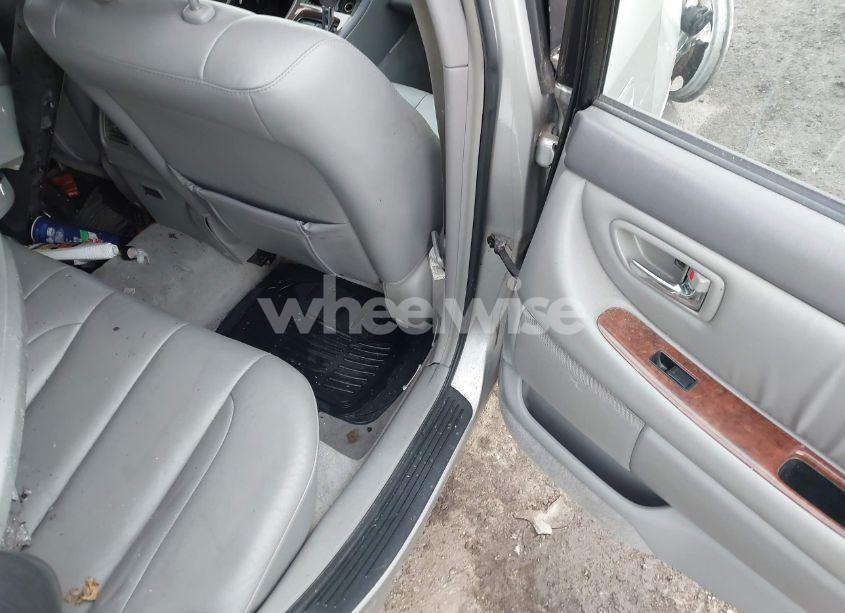 Photo 8 of 2004 Toyota Avalon XLS (VIN 4T1BF28B64U386765)