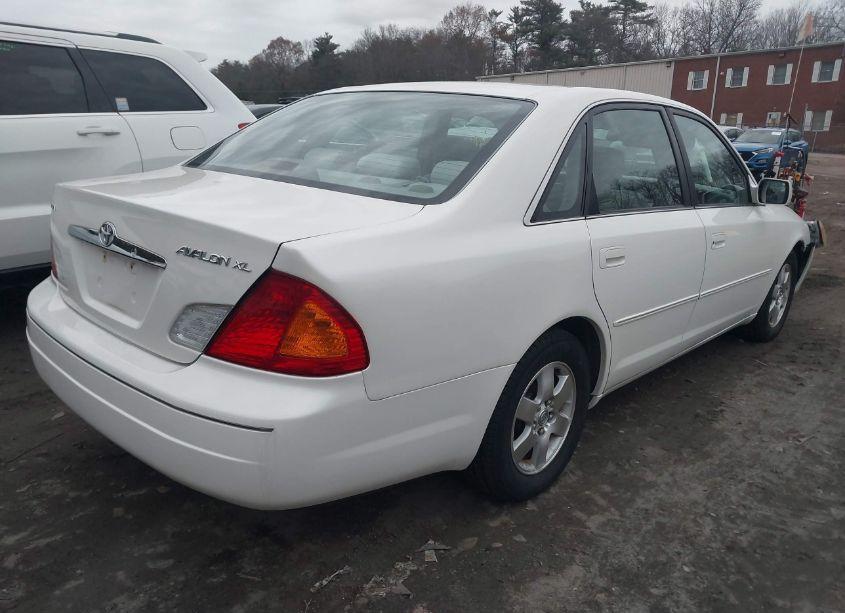 Photo 4 of 2002 Toyota Avalon XL (VIN 4T1BF28B72U202737)
