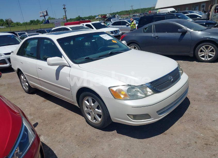 2002 Toyota Avalon XL/XLS (VIN 4T1BF28B72U207503) main photo