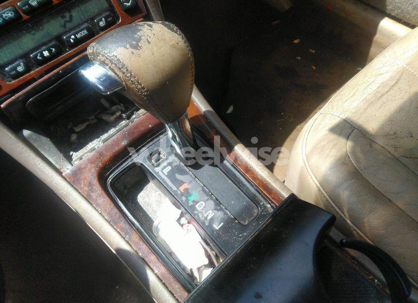 Photo 6 of 2002 Toyota Avalon XLS (VIN 4T1BF28B72U226276)