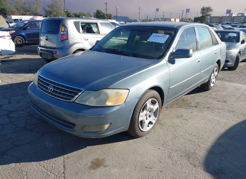Photo 2 of 2002 Toyota Avalon XL (VIN 4T1BF28B72U226584)