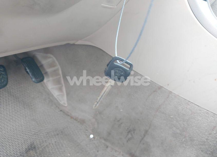 Photo 11 of 2002 Toyota Avalon XL (VIN 4T1BF28B72U234653)