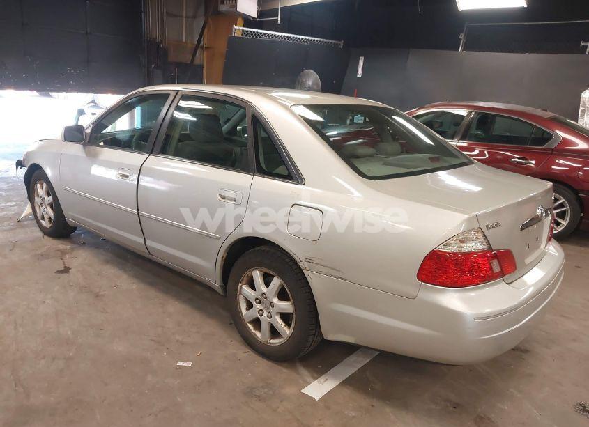 Photo 3 of 2004 Toyota Avalon XL (VIN 4T1BF28B74U347442)