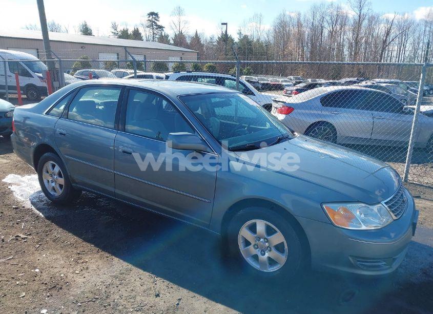 2004 Toyota Avalon XL (VIN 4T1BF28B74U353175) main photo