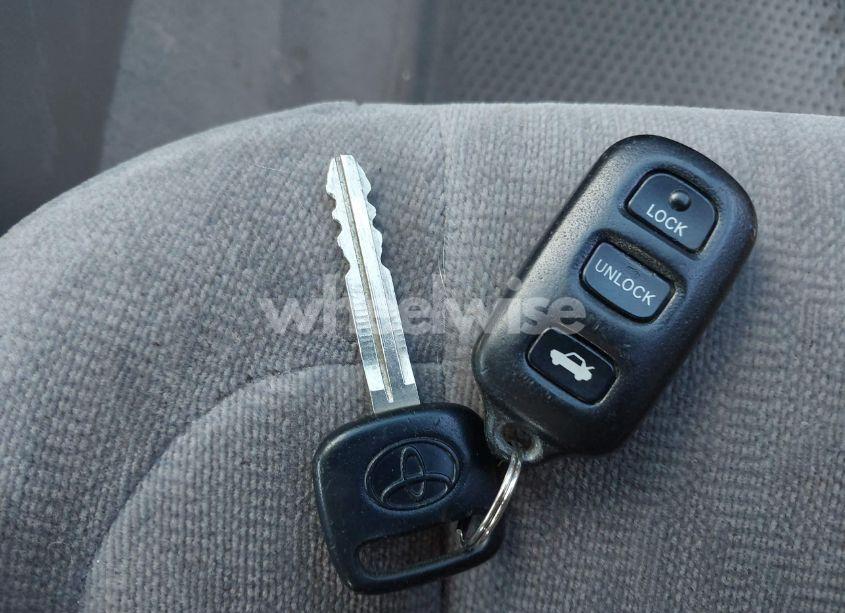 Photo 11 of 2004 Toyota Avalon XL (VIN 4T1BF28B74U353175)