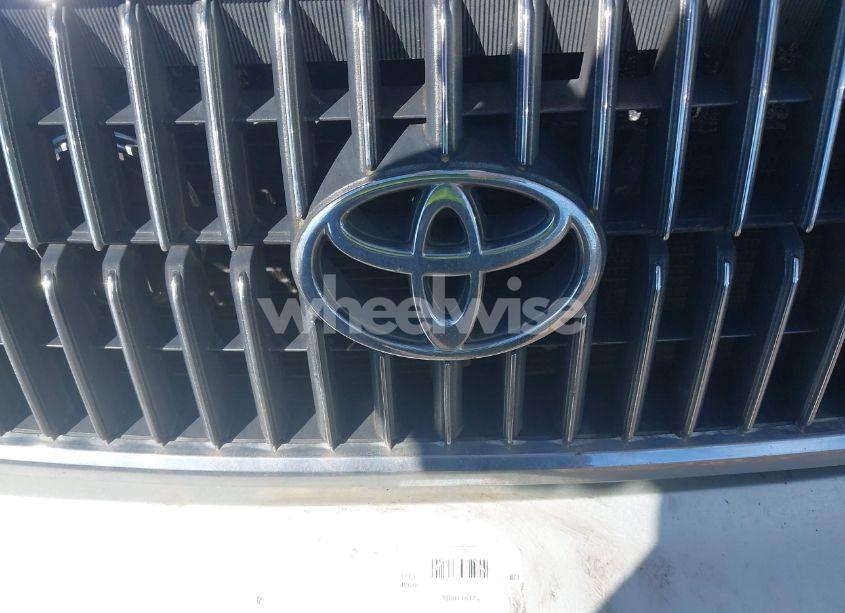 Photo 12 of 2001 Toyota Avalon XLS (VIN 4T1BF28B81U128808)