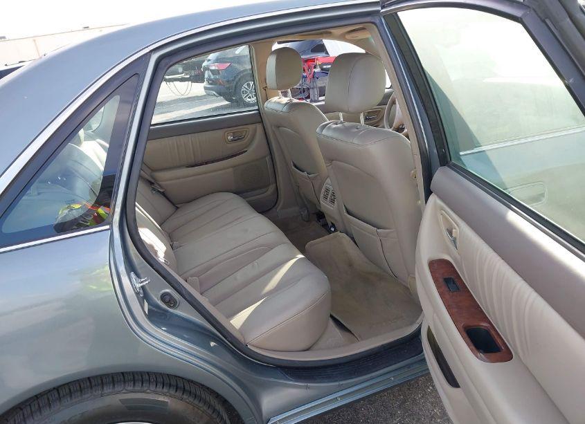 Photo 8 of 2001 Toyota Avalon XL/XLS (VIN 4T1BF28B81U143356)