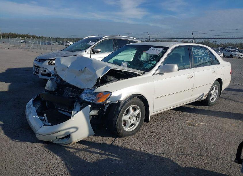 Photo 2 of 2001 Toyota Avalon XL (VIN 4T1BF28B81U145253)