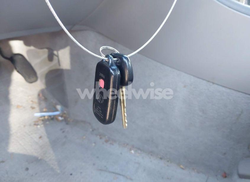 Photo 11 of 2002 Toyota Avalon XLS (VIN 4T1BF28B82U212905)