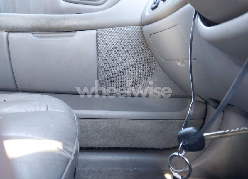 Photo 11 of 2004 Toyota Avalon XLS (VIN 4T1BF28B84U375234)