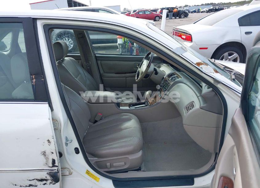 Photo 5 of 2004 Toyota Avalon XLS (VIN 4T1BF28B84U390994)