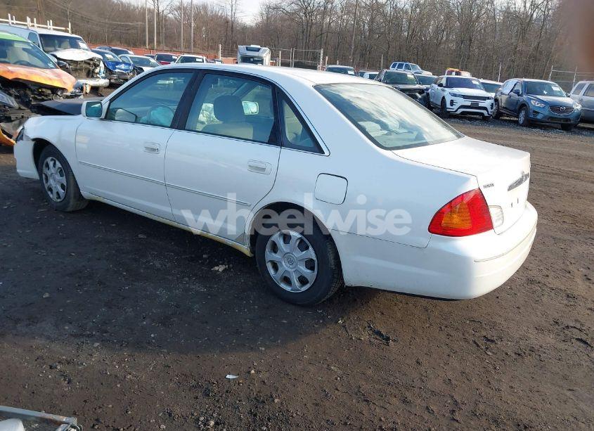 Photo 3 of 2001 Toyota Avalon XL (VIN 4T1BF28B91U119423)