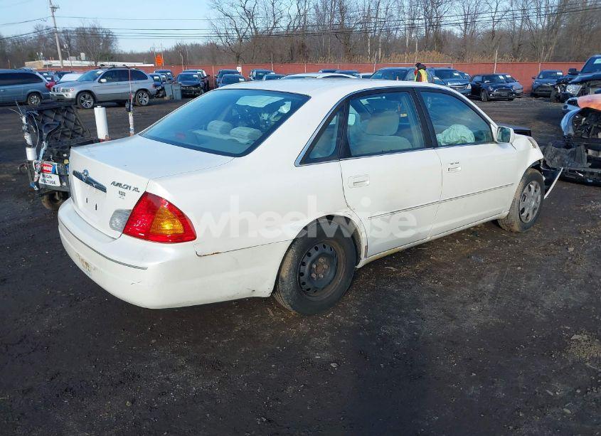 Photo 4 of 2001 Toyota Avalon XL (VIN 4T1BF28B91U119423)