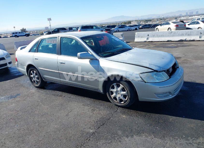 2002 Toyota Avalon XL (VIN 4T1BF28B92U210774) main photo