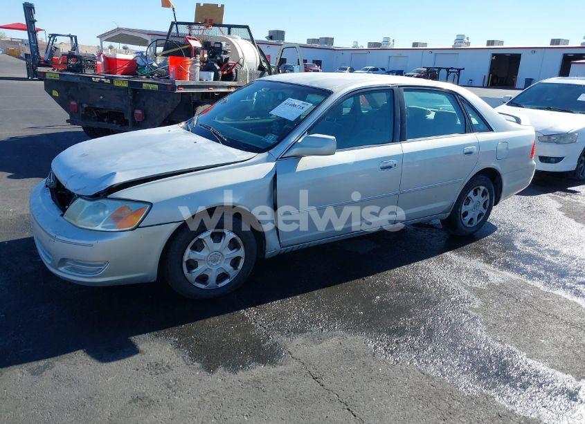 Photo 2 of 2002 Toyota Avalon XL (VIN 4T1BF28B92U210774)