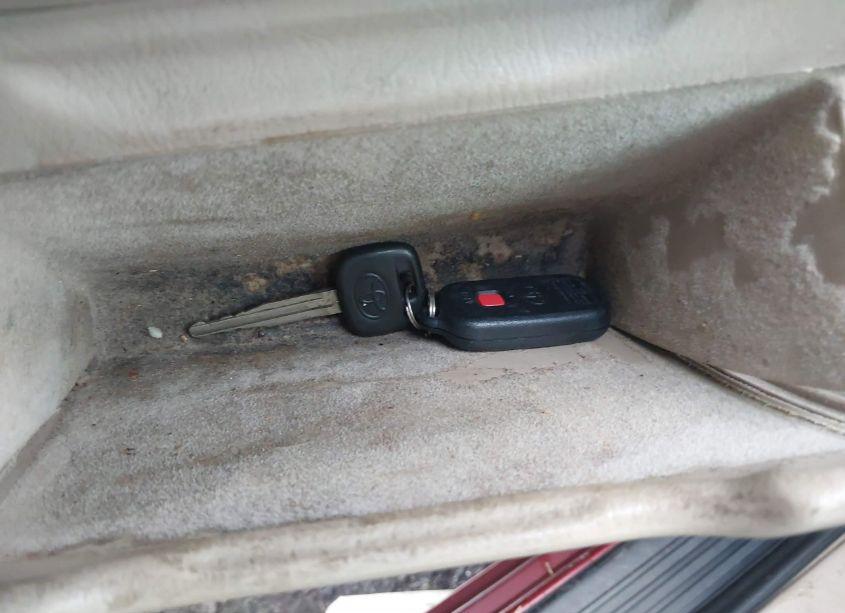 Photo 11 of 2002 Toyota Avalon XL (VIN 4T1BF28B92U245573)