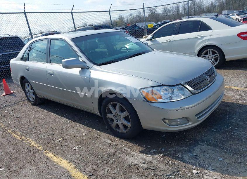 2002 Toyota Avalon XLS (VIN 4T1BF28B92U265791) main photo
