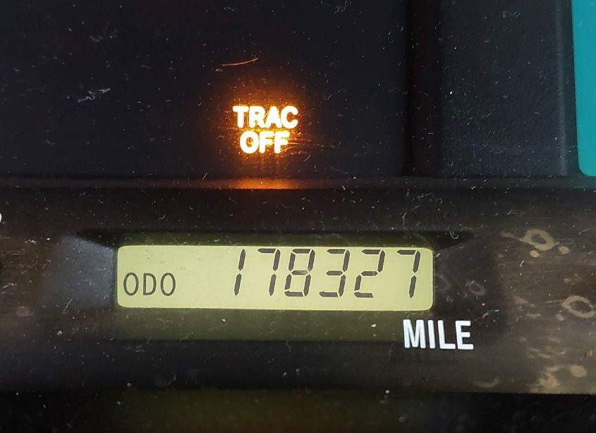 Photo 15 of 2004 Toyota Avalon XLS (VIN 4T1BF28B94U355770)