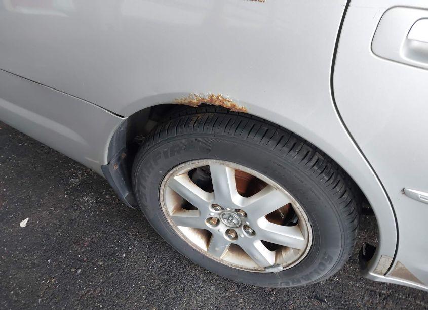 Photo 6 of 2001 Toyota Avalon XLS (VIN 4T1BF28BX1U130687)