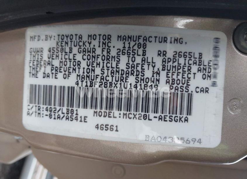Photo 9 of 2001 Toyota Avalon XL/XLS (VIN 4T1BF28BX1U141849)