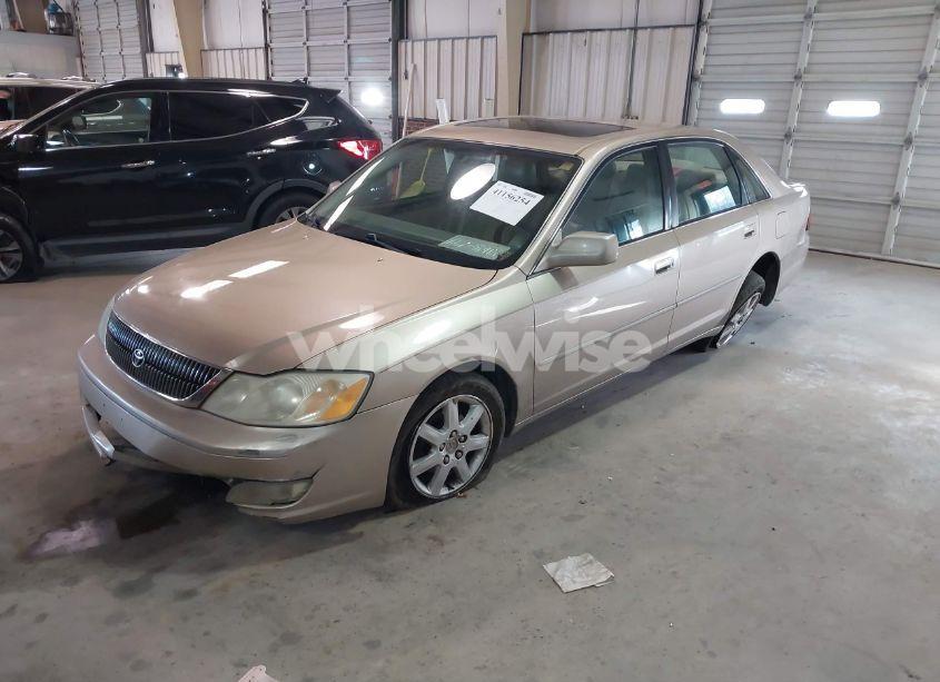 Photo 2 of 2002 Toyota Avalon XLS (VIN 4T1BF28BX2U254718)