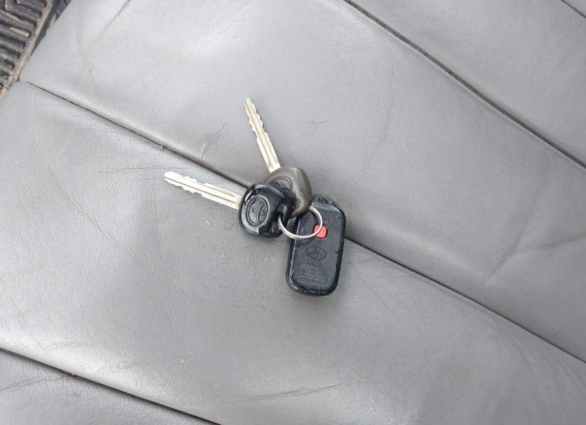 Photo 11 of 2000 Toyota Avalon XLS (VIN 4T1BF28BXYU010379)