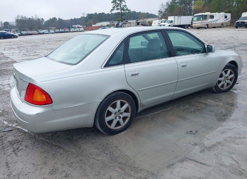 Photo 4 of 2000 Toyota Avalon XLS (VIN 4T1BF28BXYU010379)