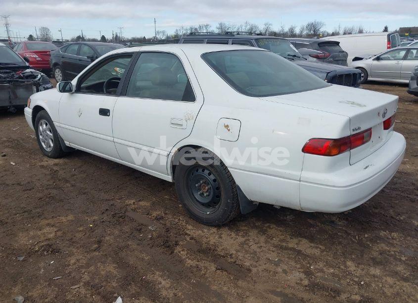 Photo 3 of 1998 Toyota Camry XLE V6 (VIN 4T1BF28K0WU927764)