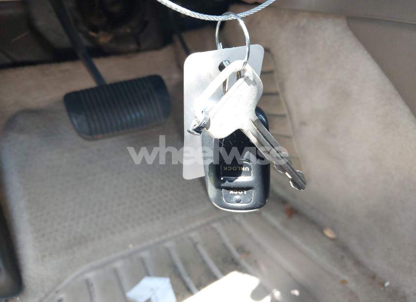 Photo 11 of 2000 Toyota Camry LE V6 (VIN 4T1BF28K0YU096172)