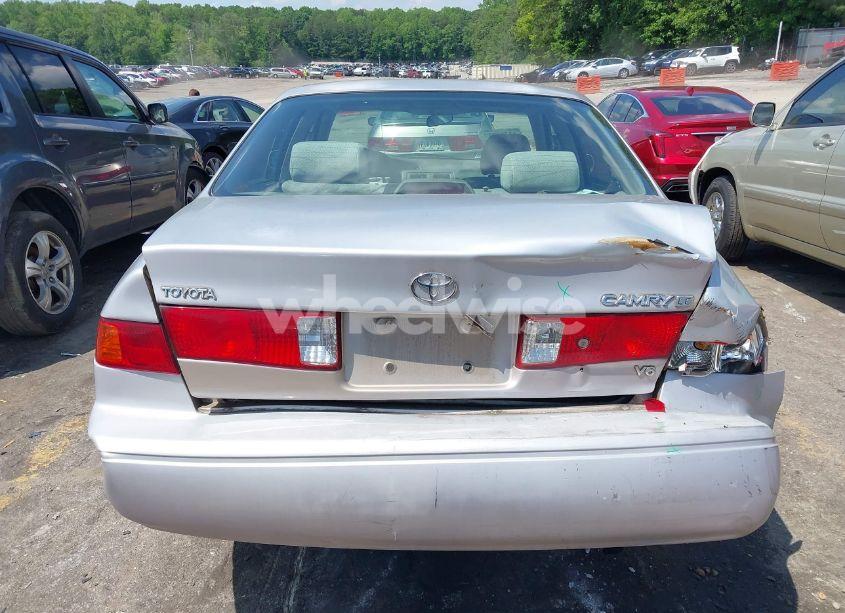Photo 16 of 2000 Toyota Camry LE V6 (VIN 4T1BF28K0YU096172)
