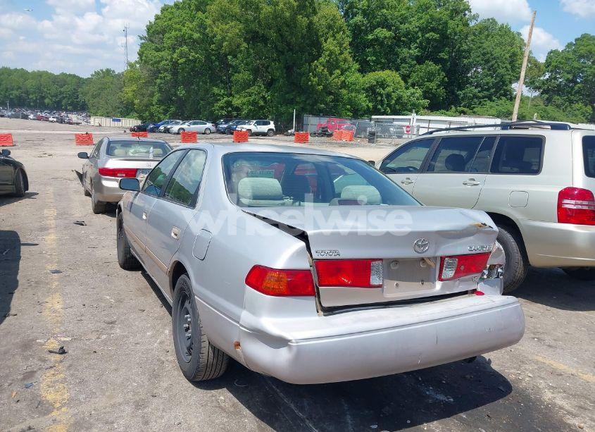 Photo 3 of 2000 Toyota Camry LE V6 (VIN 4T1BF28K0YU096172)