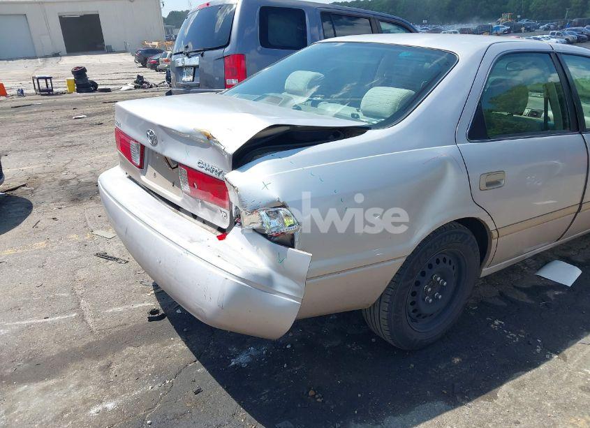 Photo 6 of 2000 Toyota Camry LE V6 (VIN 4T1BF28K0YU096172)