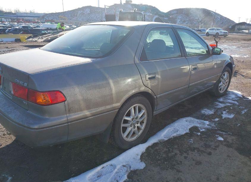 Photo 4 of 2000 Toyota Camry XLE V6 (VIN 4T1BF28K0YU106540)