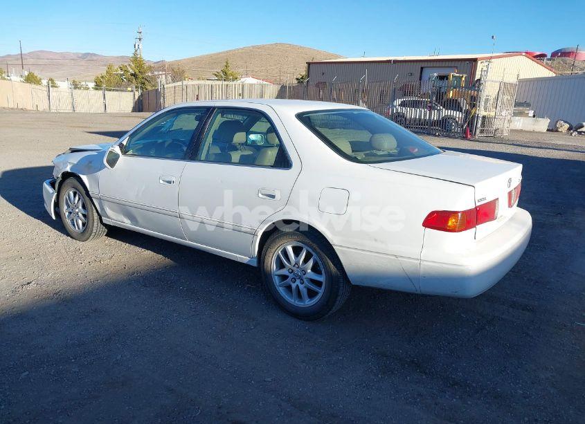 Photo 3 of 2001 Toyota Camry XLE V6 (VIN 4T1BF28K11U962094)