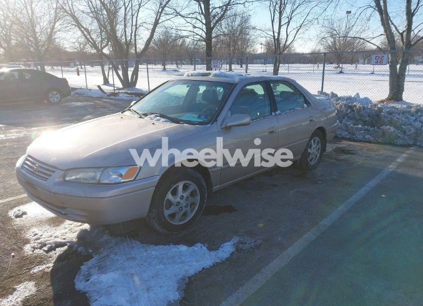 Photo 2 of 1998 Toyota Camry XLE V6 (VIN 4T1BF28K2WU063252)