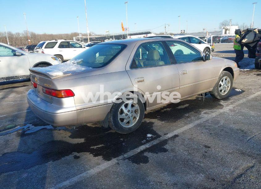 Photo 4 of 1998 Toyota Camry XLE V6 (VIN 4T1BF28K2WU063252)