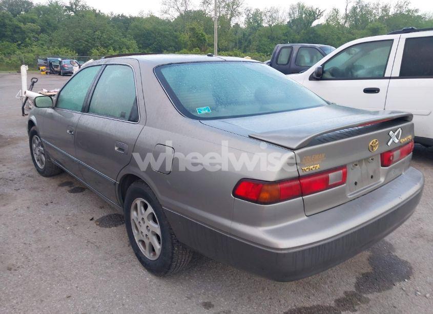 Photo 3 of 1998 Toyota Camry XLE V6 (VIN 4T1BF28K3WU042443)