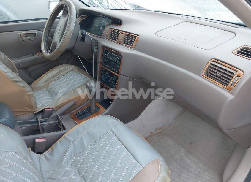 Photo 5 of 1998 Toyota Camry XLE V6 (VIN 4T1BF28K3WU042443)