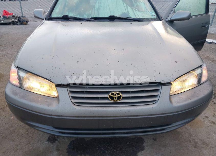 Photo 6 of 1998 Toyota Camry XLE V6 (VIN 4T1BF28K3WU042443)