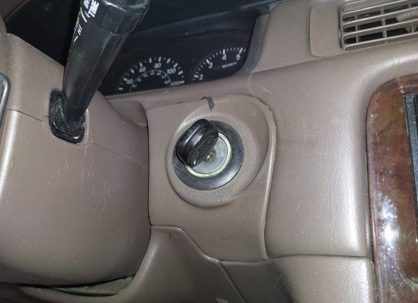 Photo 11 of 1998 Toyota Camry XLE V6 (VIN 4T1BF28K3WU926866)