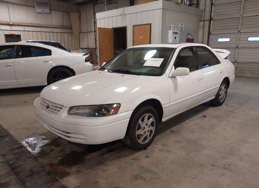 Photo 2 of 1998 Toyota Camry XLE V6 (VIN 4T1BF28K3WU926866)