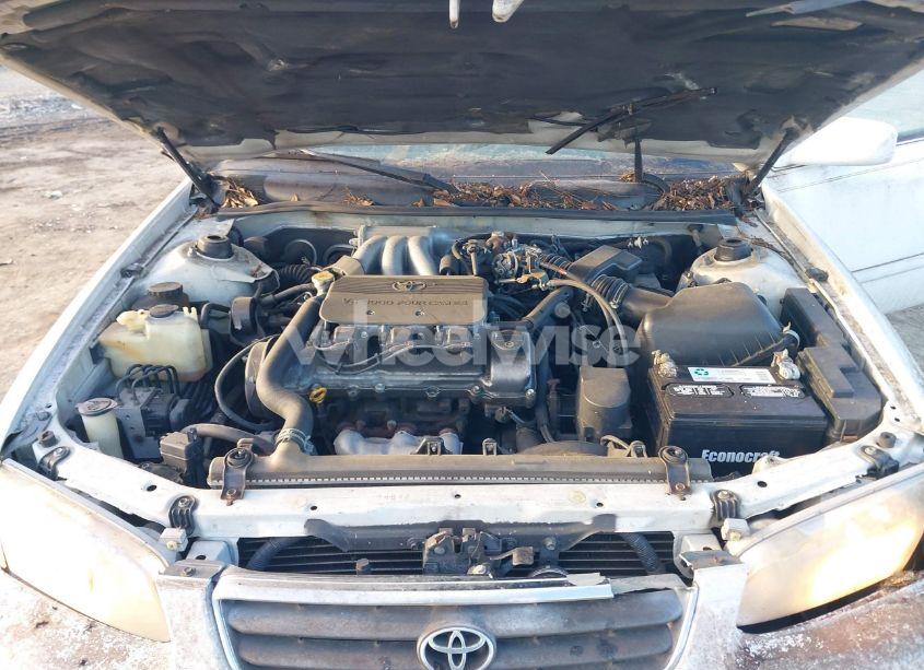 Photo 10 of 2000 Toyota Camry LE V6 (VIN 4T1BF28K3YU937482)