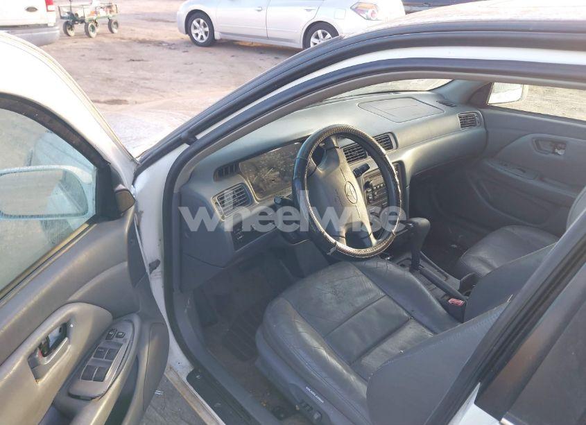 Photo 5 of 2000 Toyota Camry LE V6 (VIN 4T1BF28K3YU937482)