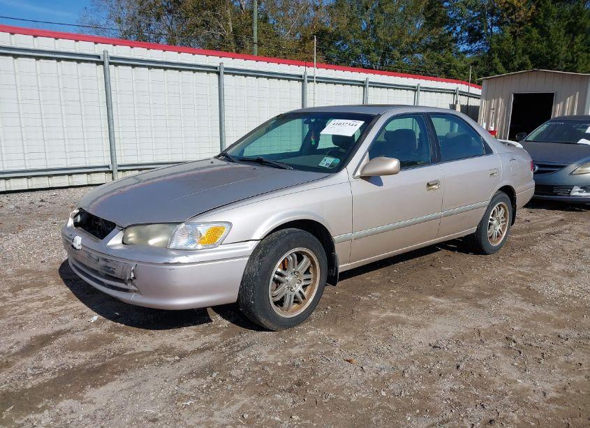 Photo 2 of 2001 Toyota Camry XLE V6 (VIN 4T1BF28K41U119460)