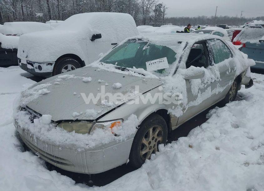 Photo 2 of 2001 Toyota Camry LE V6 (VIN 4T1BF28K41U125470)