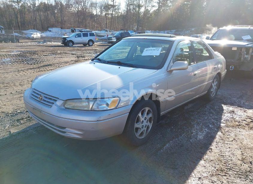 Photo 2 of 1998 Toyota Camry XLE V6 (VIN 4T1BF28K4WU053743)