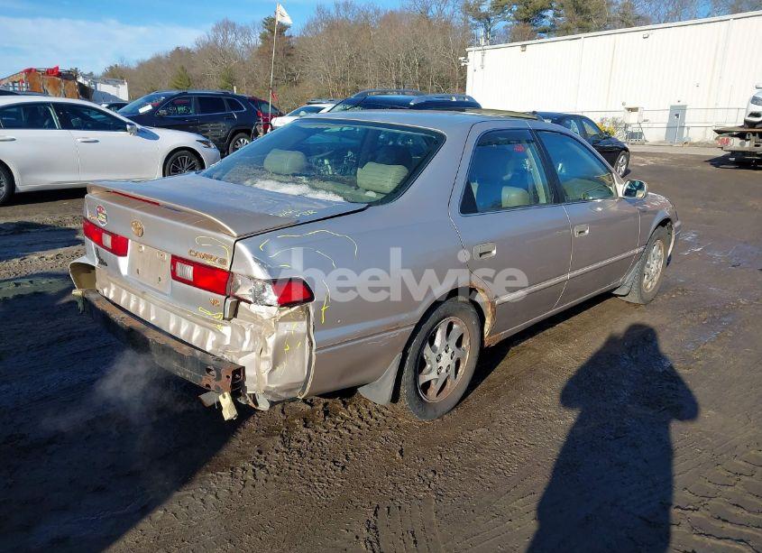 Photo 4 of 1998 Toyota Camry XLE V6 (VIN 4T1BF28K4WU053743)