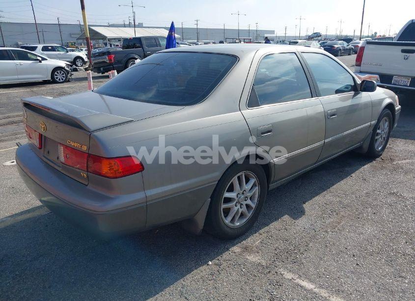 Photo 4 of 2000 Toyota Camry XLE V6 (VIN 4T1BF28K5YU106971)