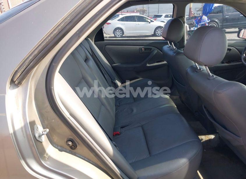 Photo 8 of 2000 Toyota Camry XLE V6 (VIN 4T1BF28K5YU106971)