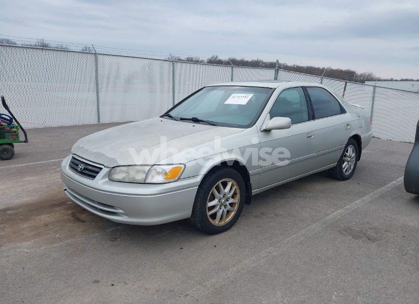 Photo 2 of 2000 Toyota Camry XLE V6 (VIN 4T1BF28K7YU107443)